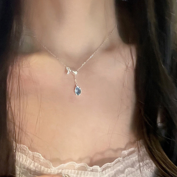 涙の一滴青い水滴ペンダントネックレス女性のためのネックレス
