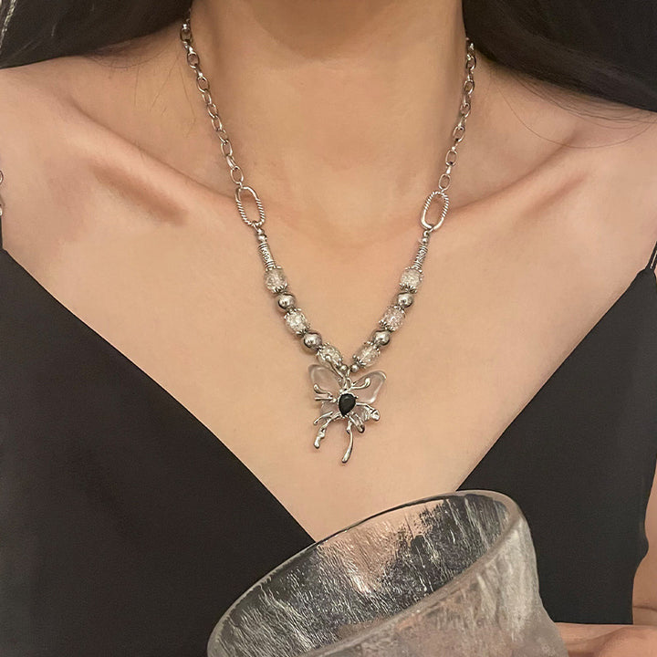 Perles de glace divisée couture un collier papillon femelle intérêt spécial luxe léger