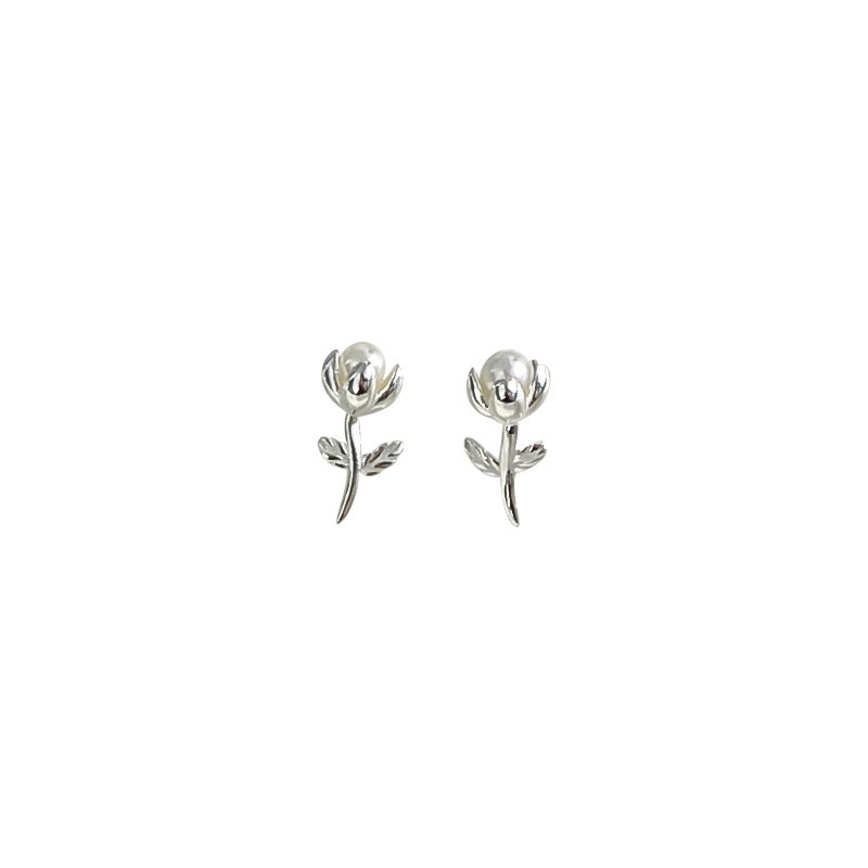 Pendientes de tachuelas de hojas de perlas de plata esterlina para mujeres