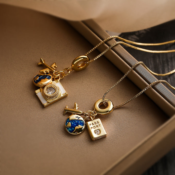 Kreative kupfergold plattierte Zirkonkamera Pass Anhänger Halskette