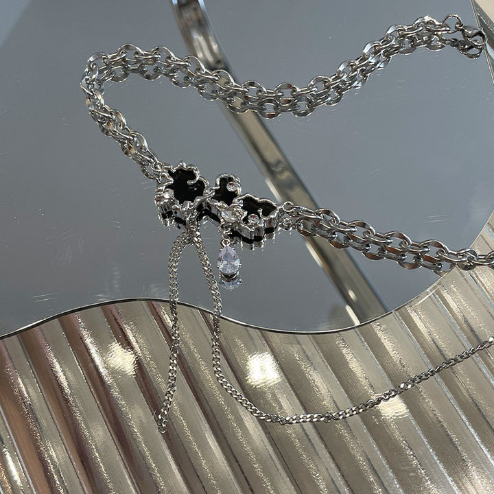 Дизайн специального интереса Черный благоприятный облачный подвесной ожерелье циркона