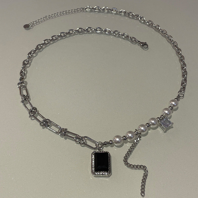 Collier de gland de perle de diamant carré noir