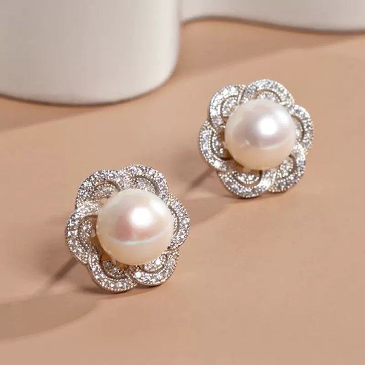 Cercei de perle imitați stilul rafinat pentru femei
