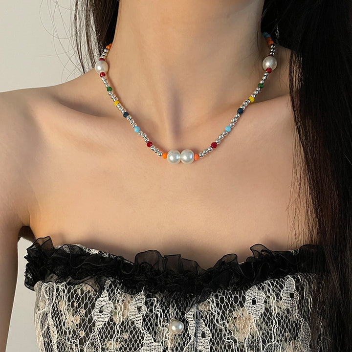 Farbenfrohe Perlennähte Halskette