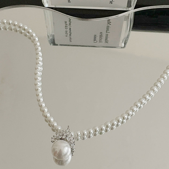 Temperamento de estilo francés Crown Circón colgante de perlas