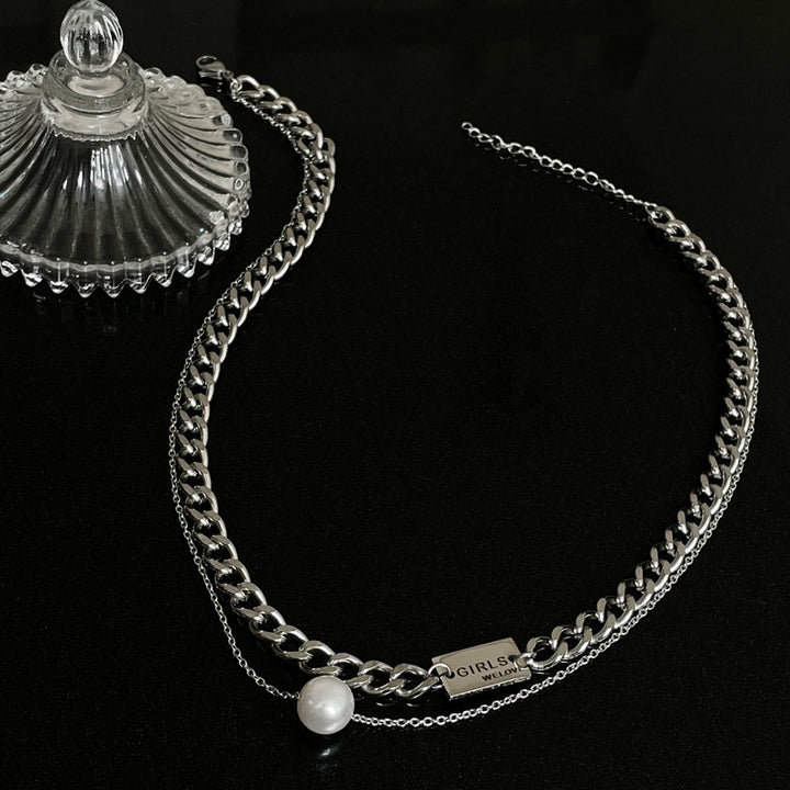 Frauen Titanium Stahlbrief quadratische Platte Perlenkette verblasst nicht