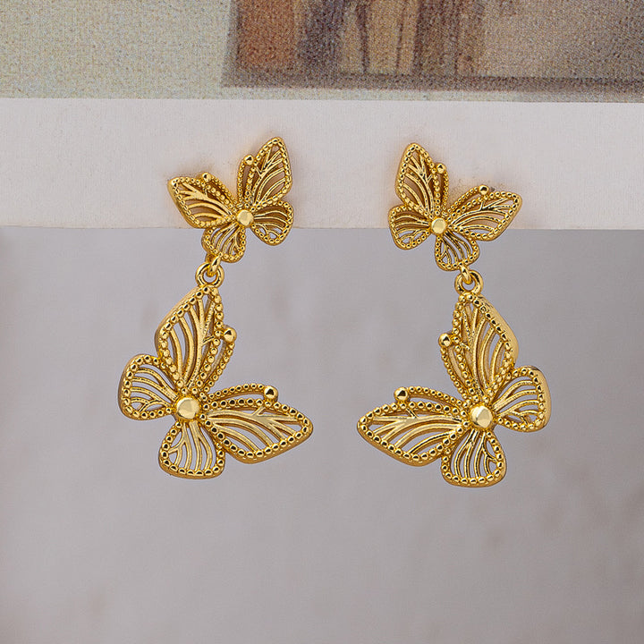 Hopeaneula Butterfly Hollow Ear Stud Retro