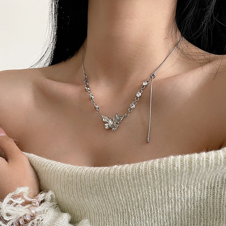 Schmetterling glänzender Diamant Quaste Pull Halskette