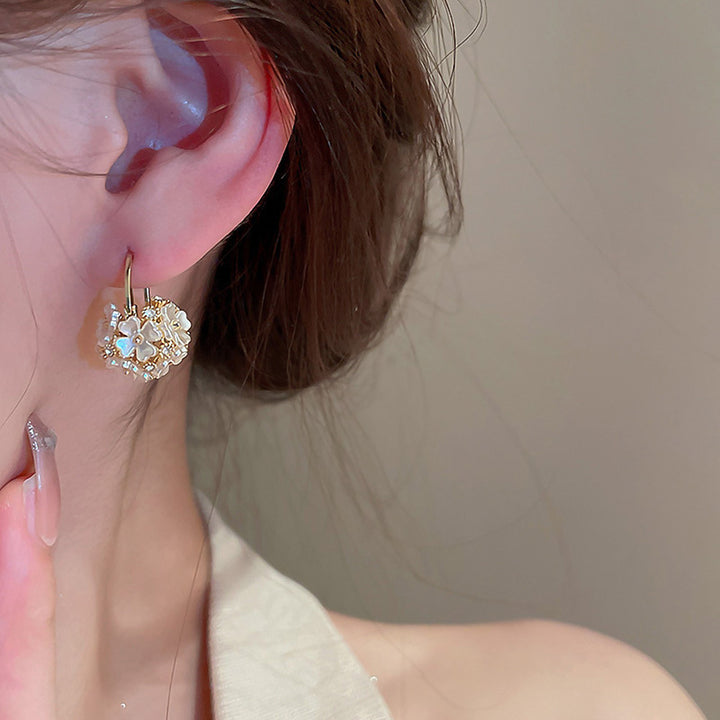Flower Rhinestone-ingebedde bal oorbellen Fashion Ear Clips