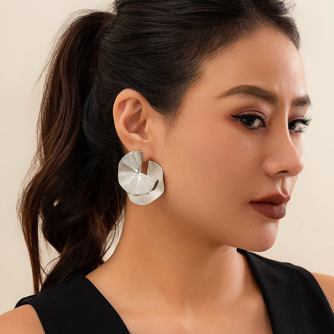Design Glossy Water Drop Bean-shaped Stud Earrings Female