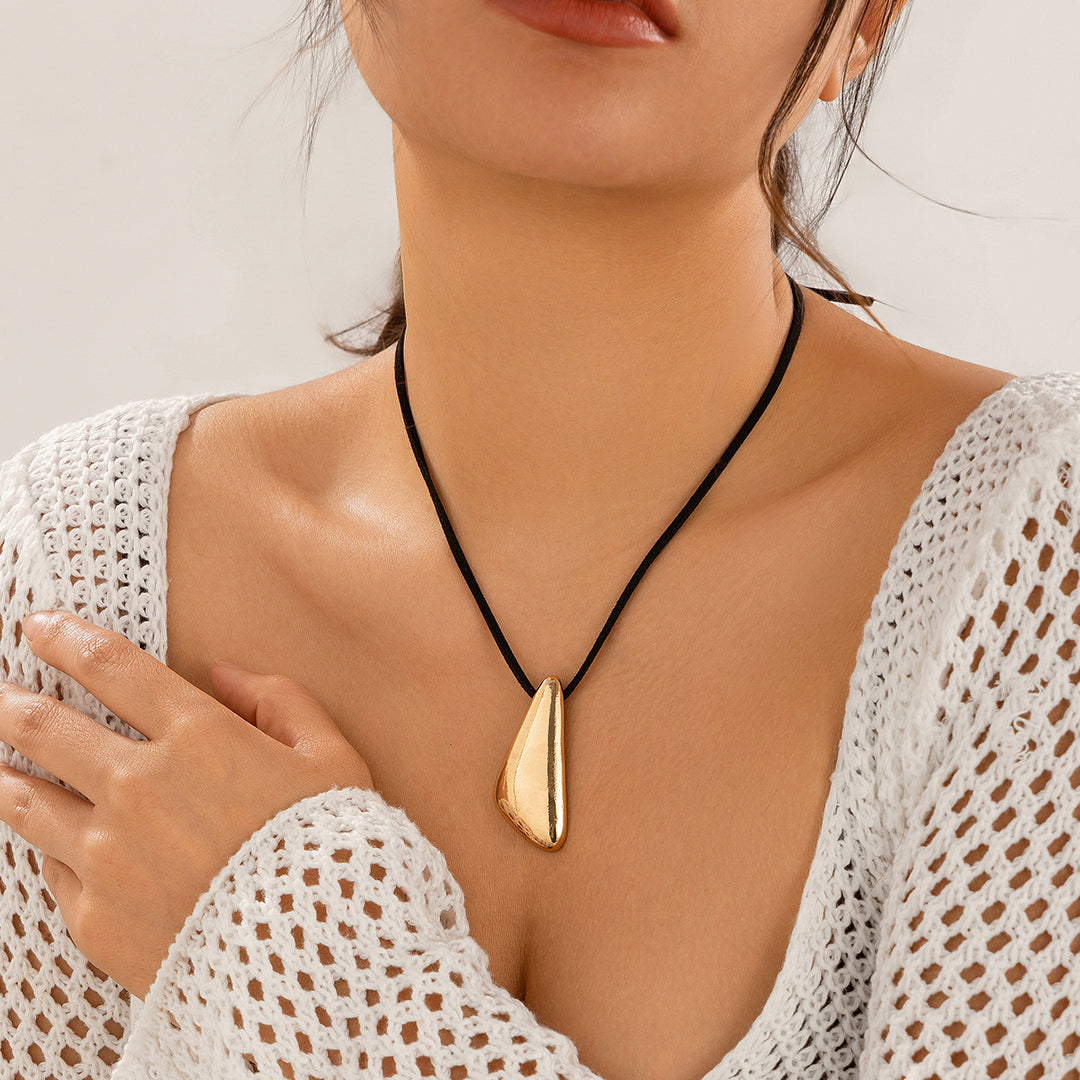 Irregular Alloy Pendant Necklace Fashion Simple Triangle