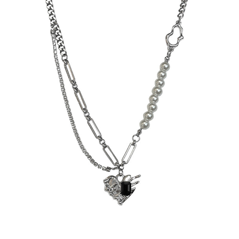 Special-interest Design Pearl Stitching Love Pendant Necklace