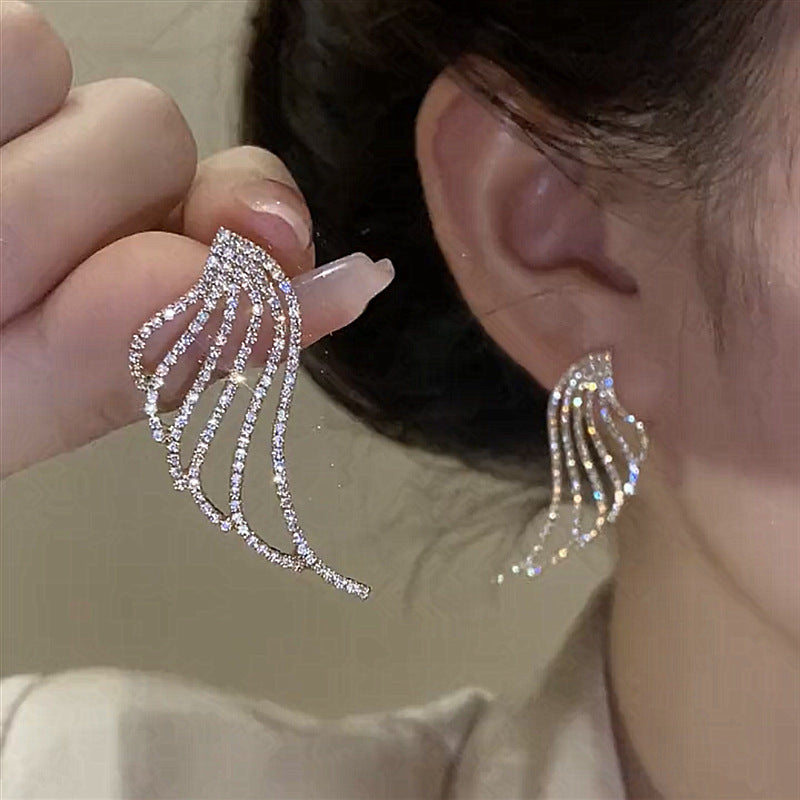 Light Luxury Sparkling Full Rhinestone Wings Earrings Retro Fashionable Simple Earrings