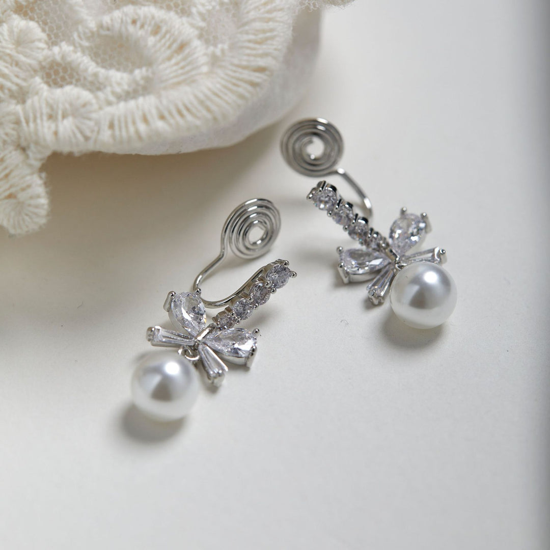 Sweet Bow Pearl Simplicity Stud Earrings