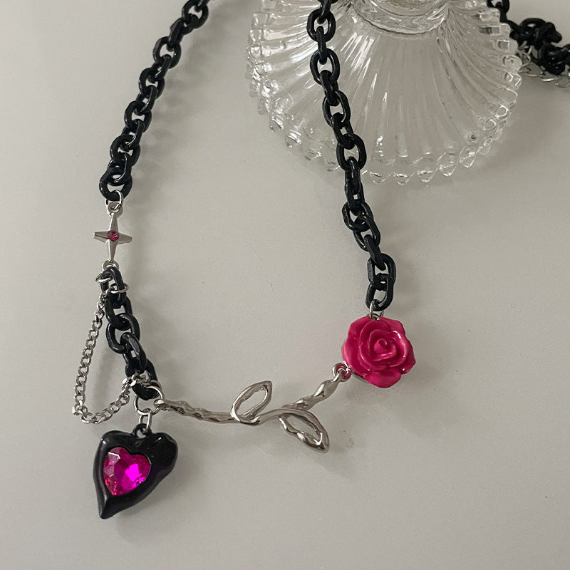 ニッチのバラの花の縫製愛のネックレス