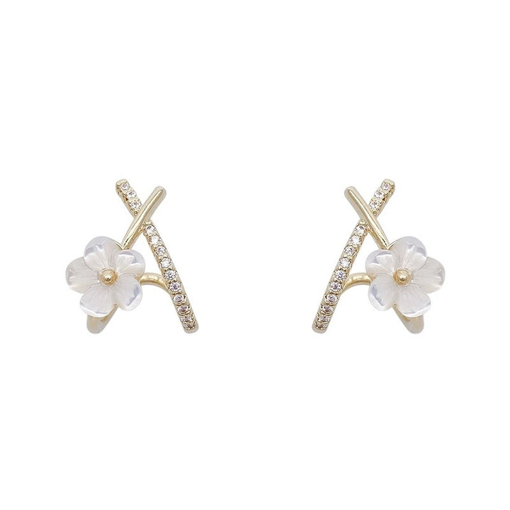 Small White Flower Mosquito Coil Shell Stud Earrings