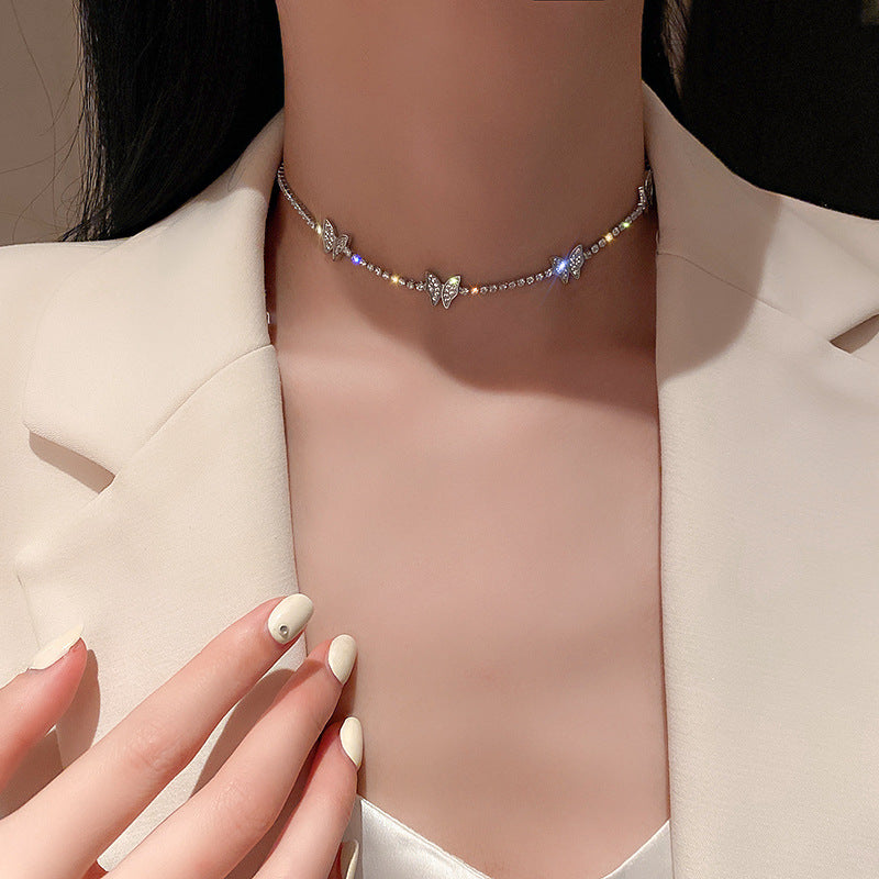 Collar de micro circón de mariposa de diamante de diamante sencillo elegante