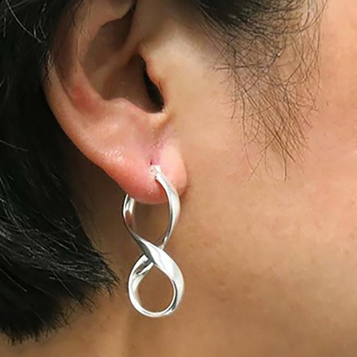 Simple Geometry Pattern Aesthetic Twisted Line Earrings