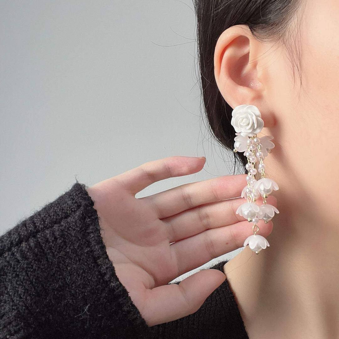 Boucles d'oreilles de goujon de perle rétro de conception d'intérêt spécial élégance