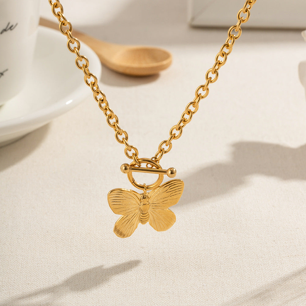 Mode hochwertige 18k Gold plattierte Anhänger Ornamente Leichte Luxus-Minderheit Schmetterling Halskette