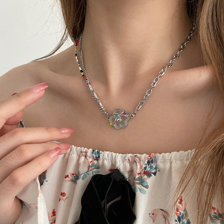 Buntes Perlen mit gebrochenem silbernen Nähte Jelly Blume Halskette