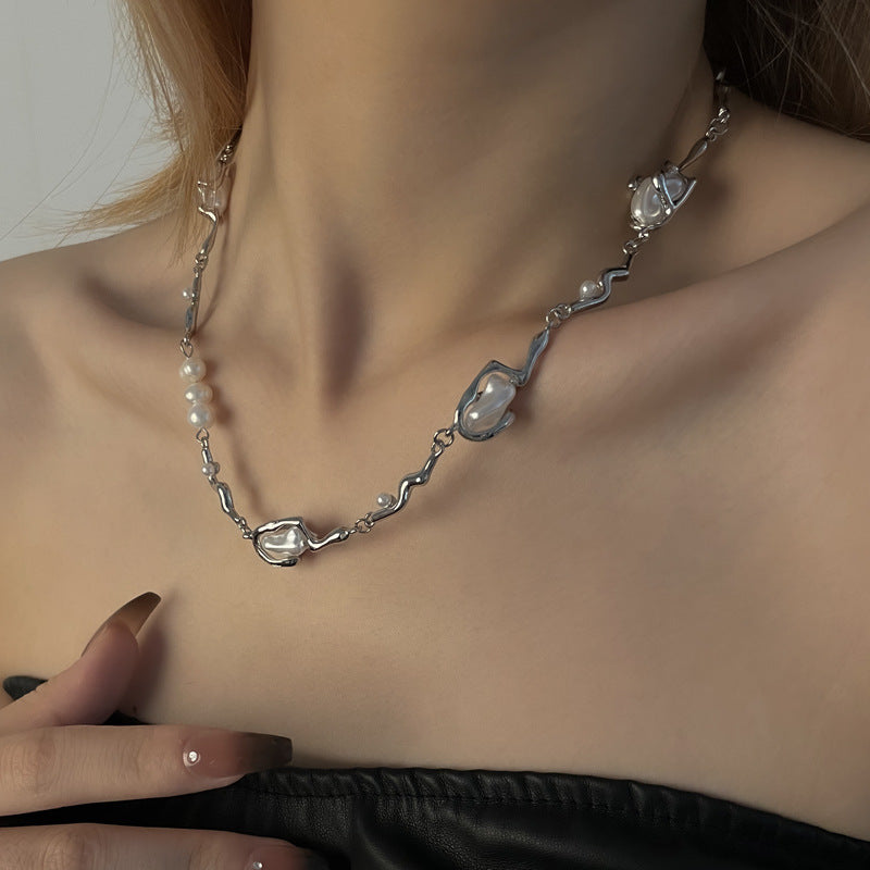 Collar de corazón de costura de perlas de diseño especial de interés especial
