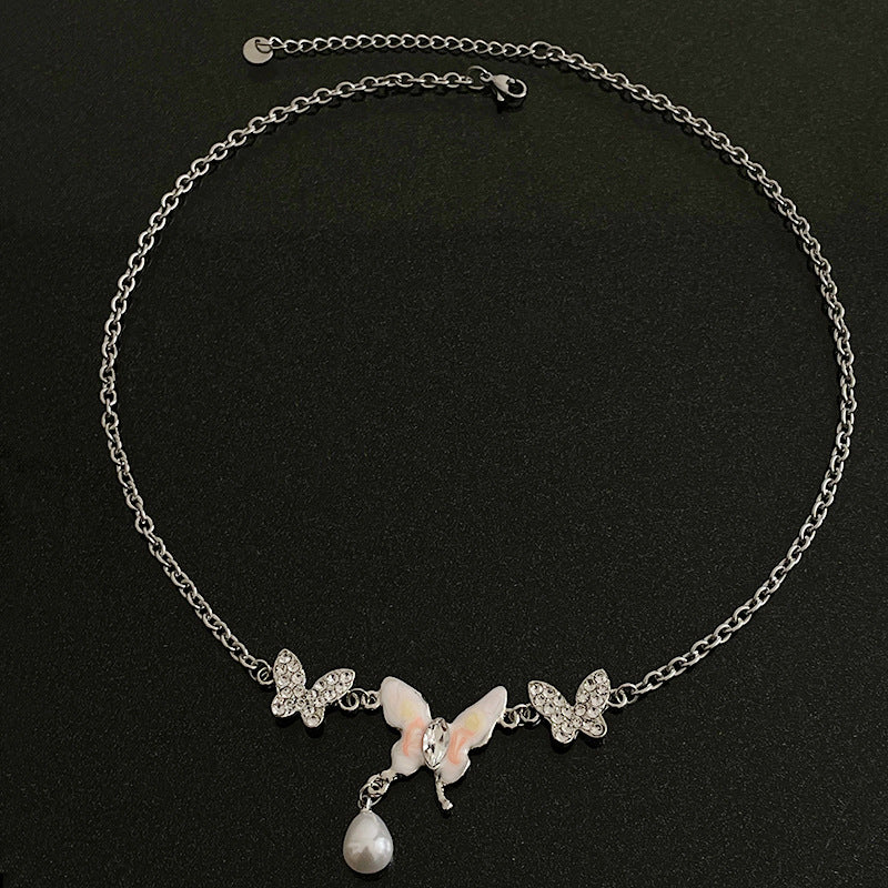 Collier pendentif de perle de papillon colorisé