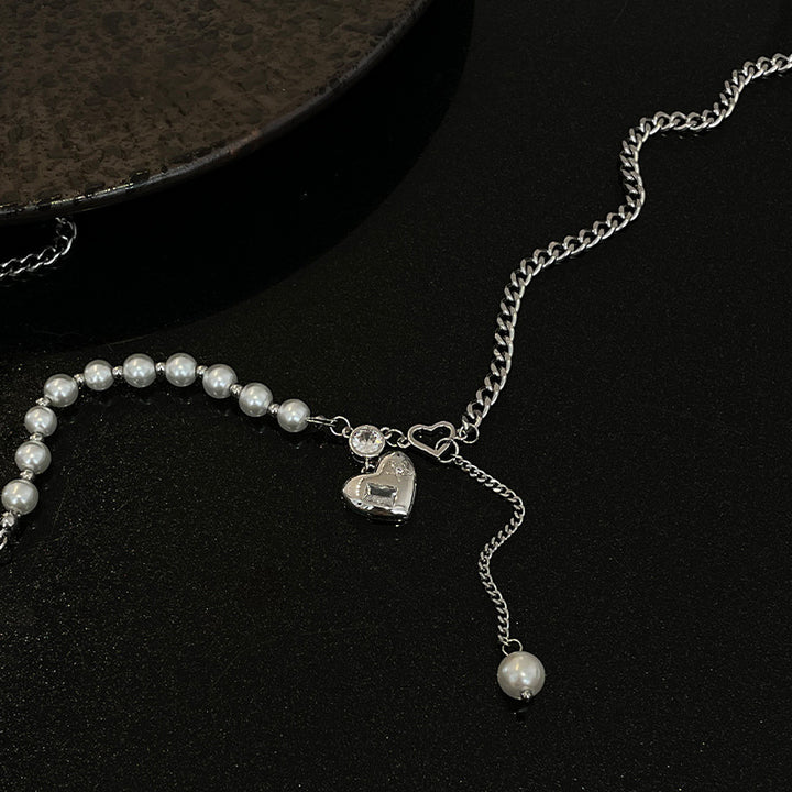 Colier cu pandantiv cu perle cu perle cu interes special în formă de inimă