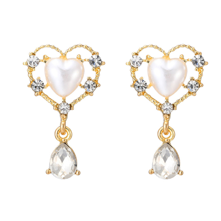 Yksinkertaiset Vintage Pearl Love Heart Stud -korvakorut