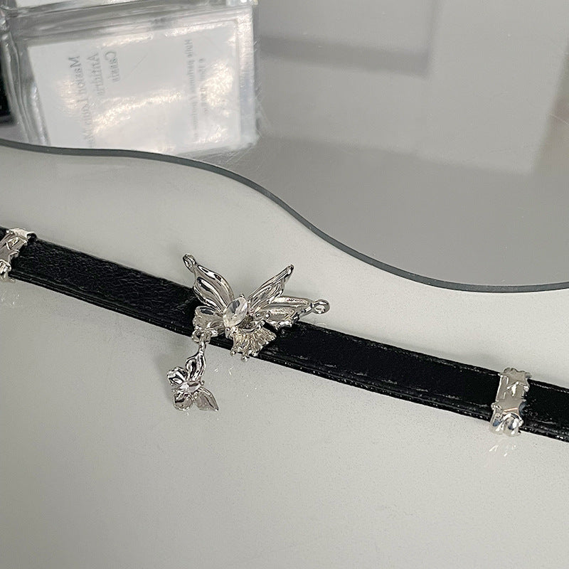 Süße coole Persönlichkeit Schmetterling Halskette für Frauen besonderes Interesse Licht Luxus