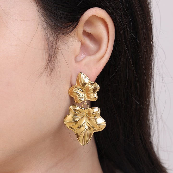 Retro Design Maple Leaf Design Studs Kobieta