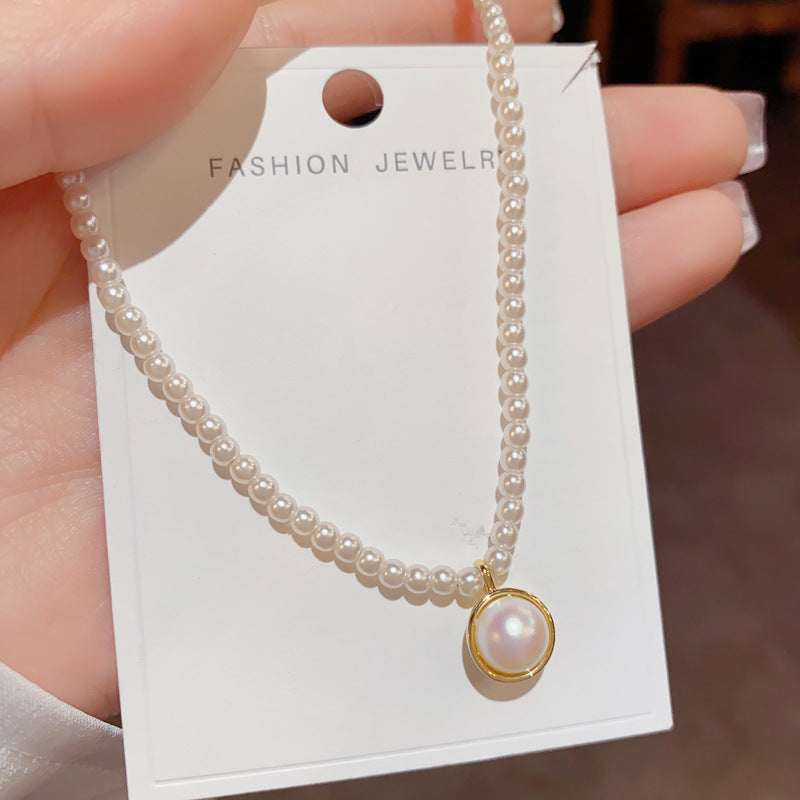 Französische Internet -Promi Elegante Halskette Metall Ring Pferd Shell Perlenanhänger Schlangekette Kette