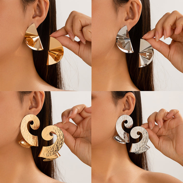 Geometrische trendige weibliche unregelmäßige Ohrringe Doppelschicht