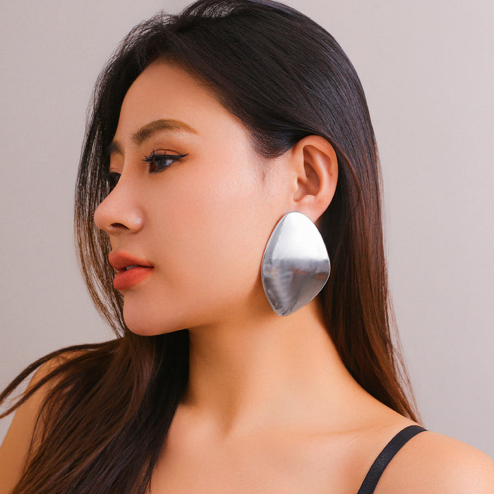 Large Glossy Exaggerated Fashion Heavy Industry Geometric Ear Studs
