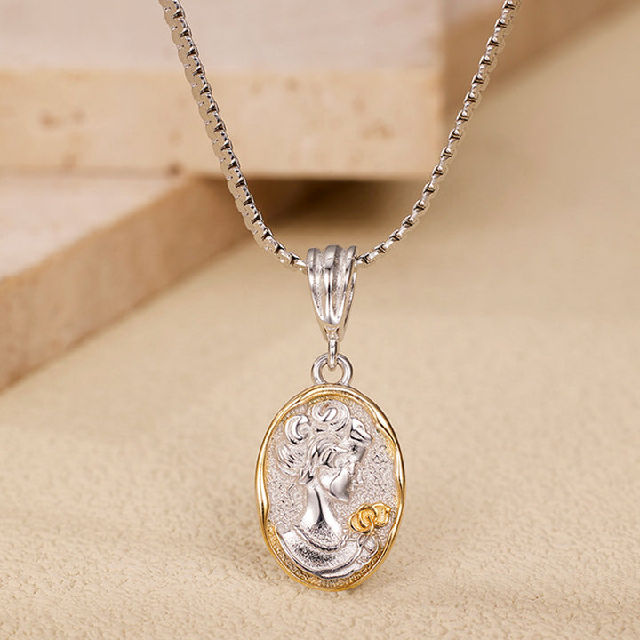 925 Silver Necklace Female Gold And Silver Contrast Color Portrait Texture French Entry Lux Special-interest Design