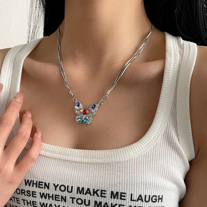 Naisten värikäs timanttiperhonen monikerroksinen kaulakoru erityinen suunnittelu