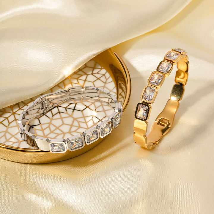 Brazalete de circón con incrustaciones de oro de acero de titanio de moda de moda para mujeres