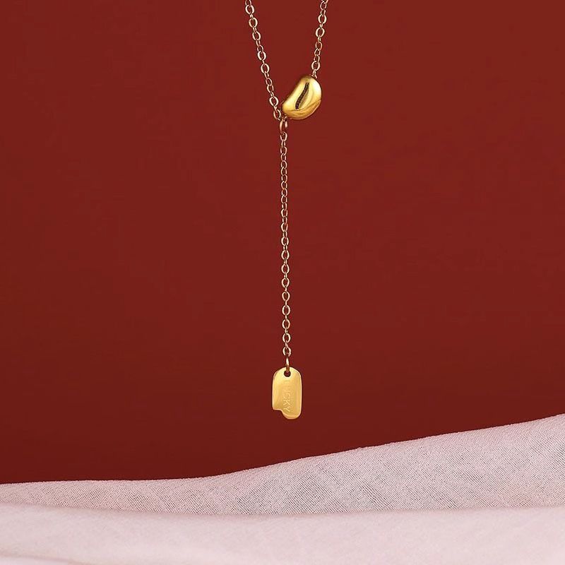 Gold Titanium stalen ketting Vrouwelijk niche vrouwelijk ontwerpgevoel