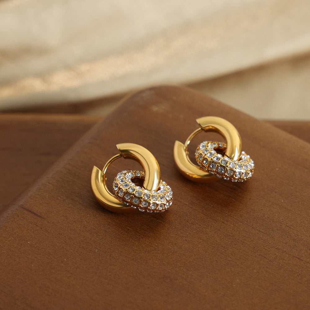 Kiváló minőségű, könnyű luxus személyiség titán acél aranyozott gyémánt kerek fülbevalók