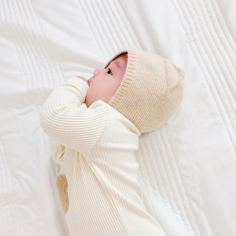 かわいいベアヘッドプリントの赤ちゃんの春と秋の服