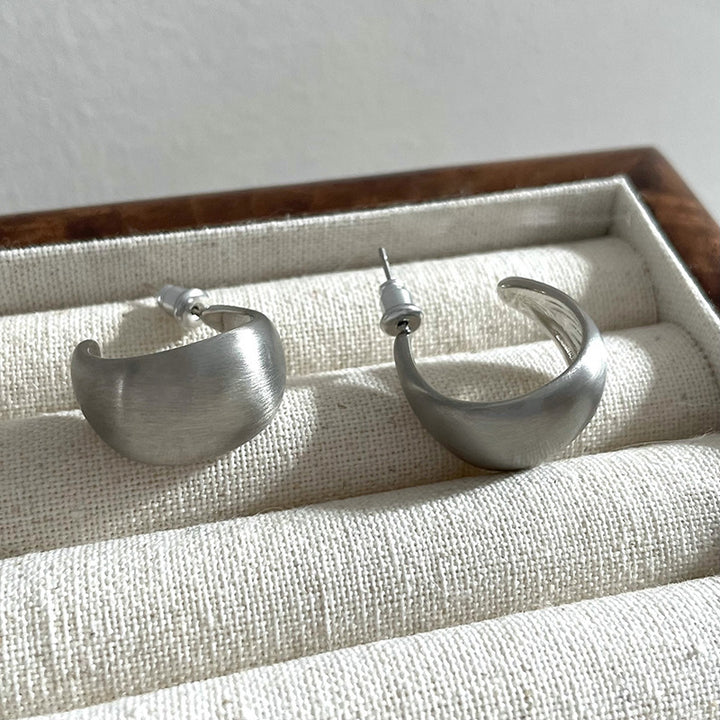 Women's Minimalist Silver Frosted Brushed Earrings