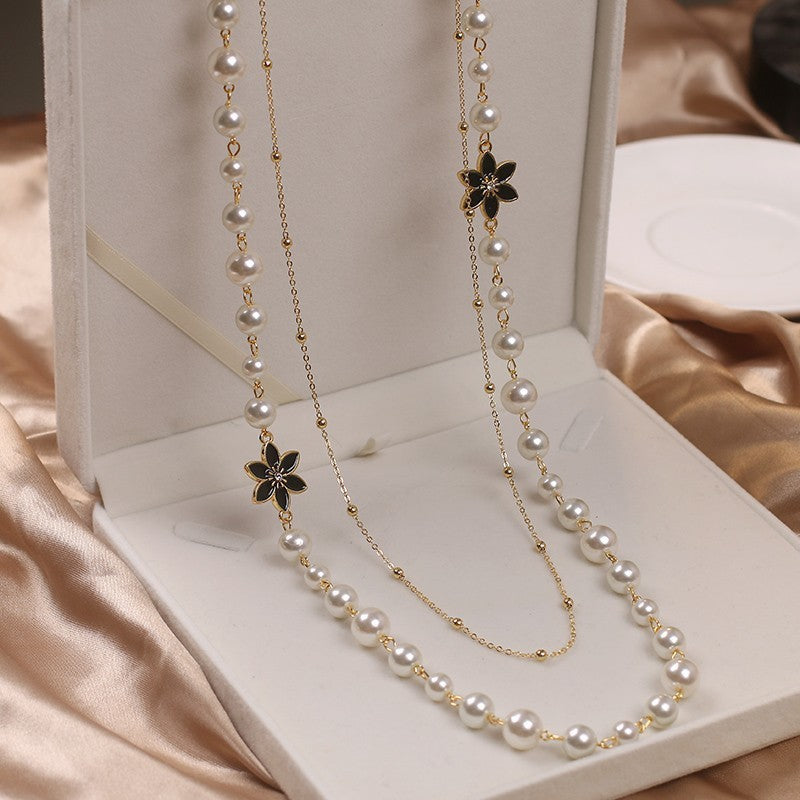 Klassisk stil Pearl Flower Sweater Chain