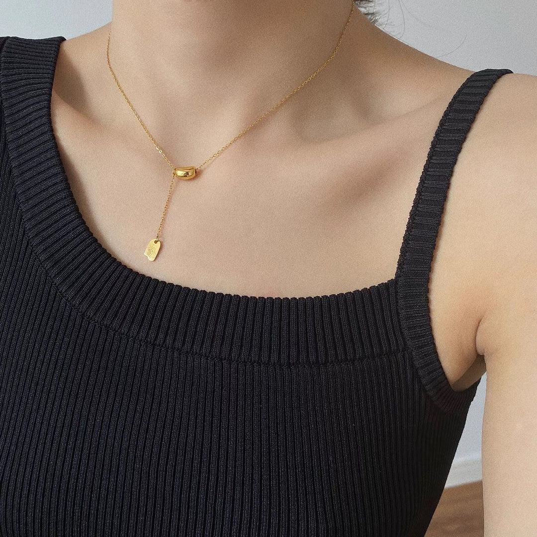 Gold Titanium stalen ketting Vrouwelijk niche vrouwelijk ontwerpgevoel