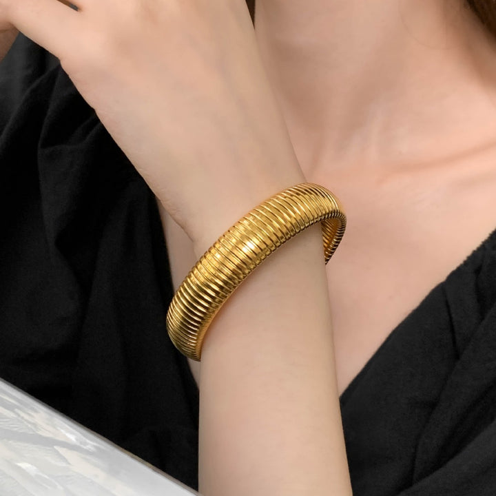 Moda feminina Stretch Titanium Steel Snake Bone Bracelet