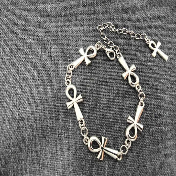 Bracelet croix gothique religieux vampire