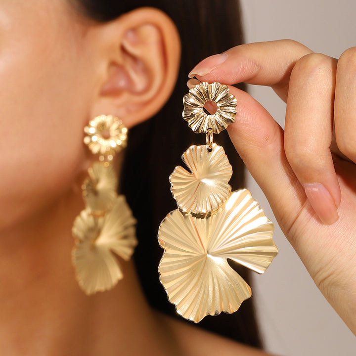 New Exaggerated Leaves Flower Earrings Women's Retro Fashion Long Alloy Flower