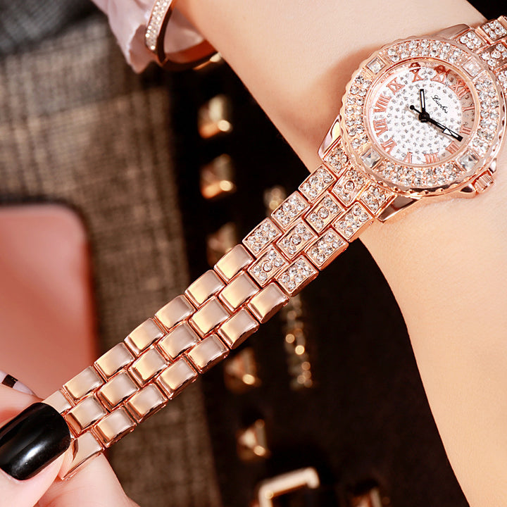 Kvinnors mode Simple Rhinestone Alloy Quartz Watch