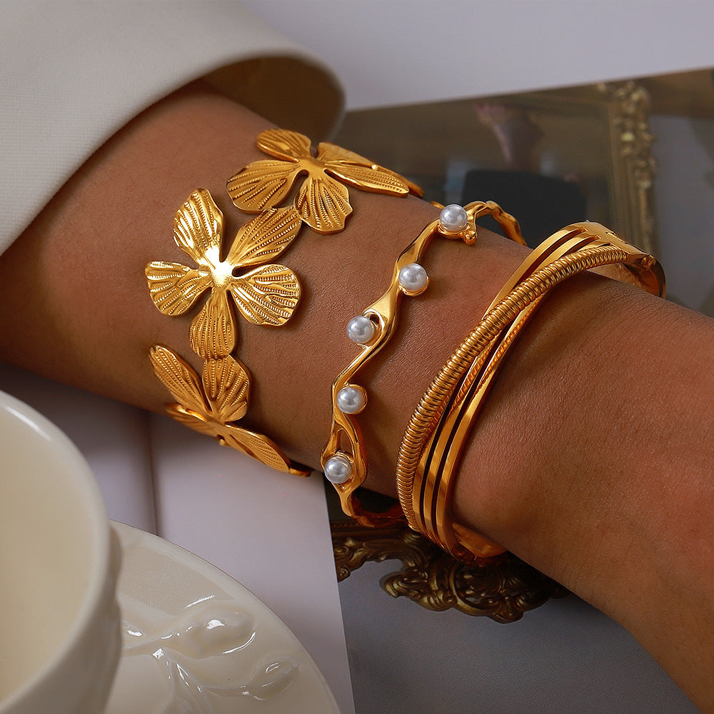 Titaniumstahl Gold-plattierter blühendes Armband im pastoralen Stil