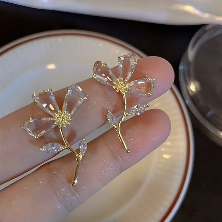 Japanische und koreanische sanfte super unsterbliche Blumenzirkonohrringe mit kleinen Ohrringen mit kleinen und frischen Wald -Serie