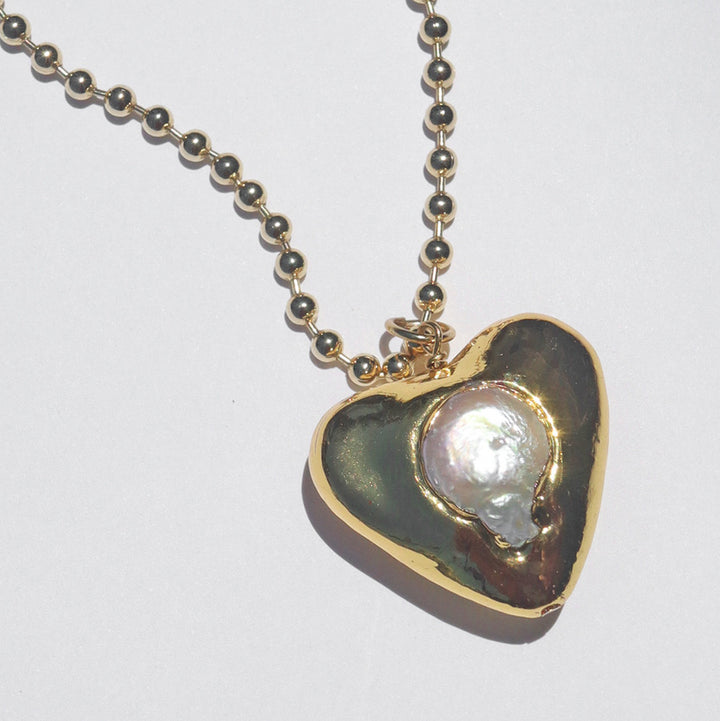 European And American Love Resin Necklace Geometric Peach Heart Pendant